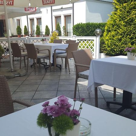 Hotel Dworek*** Skierniewice Esterno foto